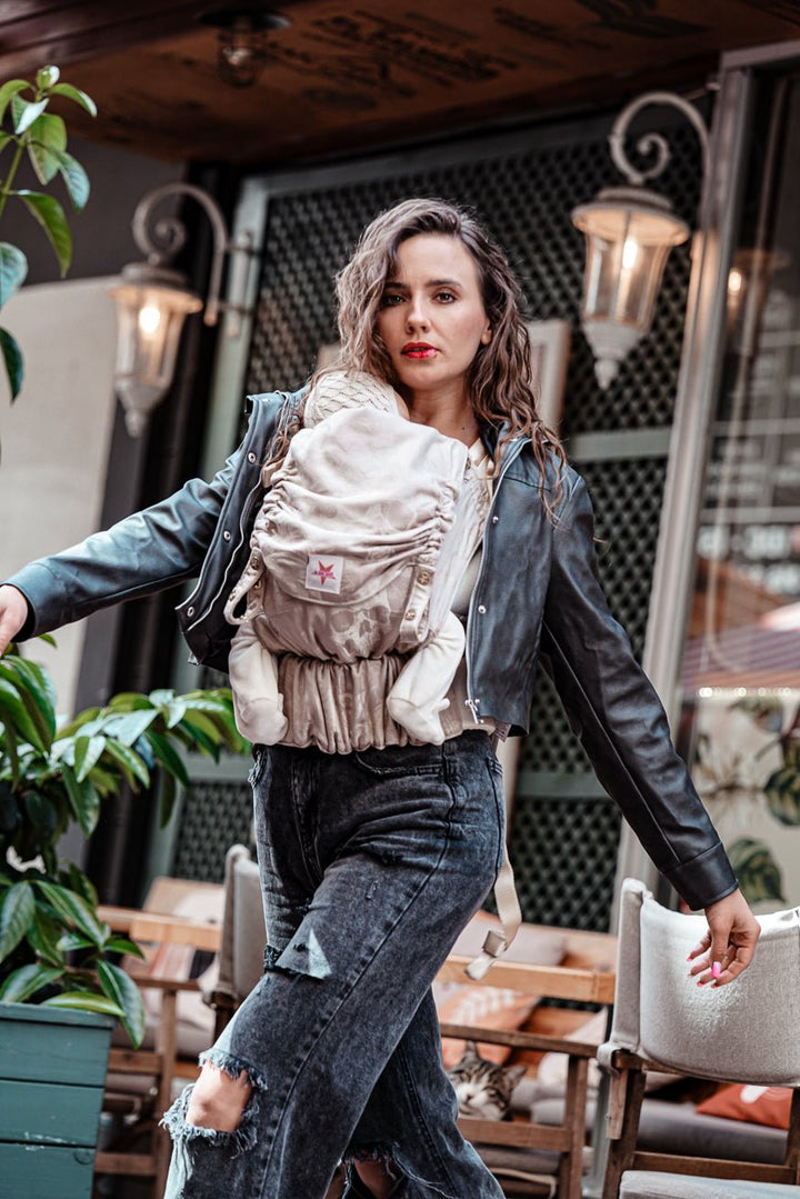 Babytrage Flip Silky Skulls - KOKADI