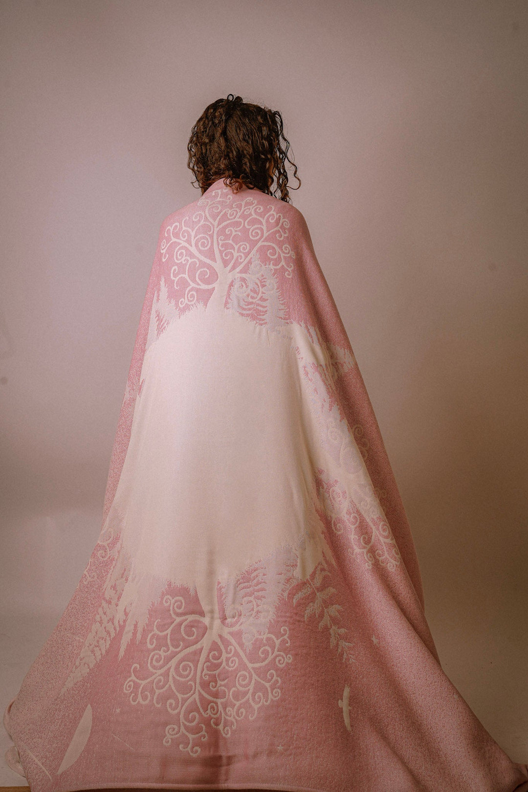 Mamadeken Forest of Wolves Elaine - KOKADI