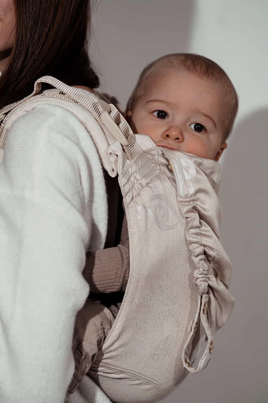 Babydrager onbu om shanti innerlijk licht