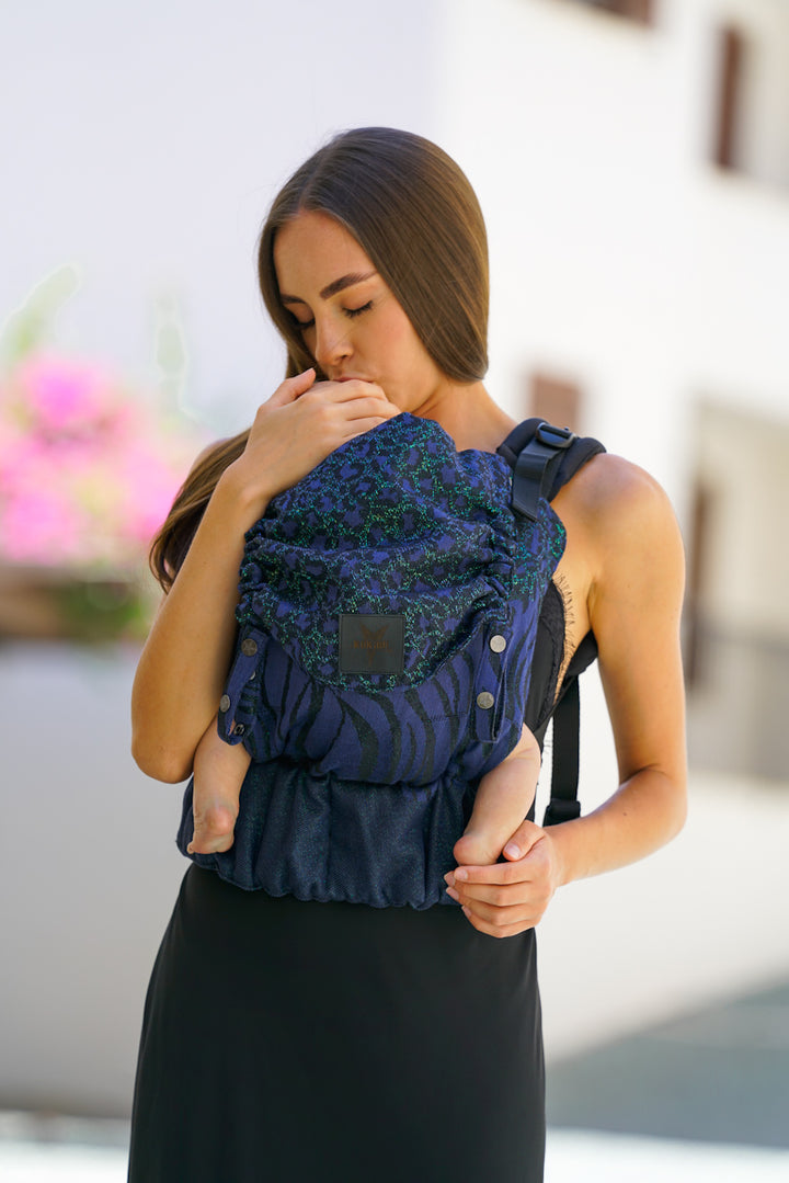 Porte-Bébé Flip Maternité majestueuse