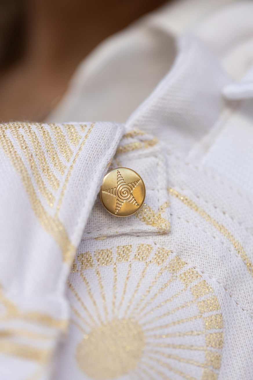 Porte-bébé TaiTai Goldschatz par Fiona Erdmann