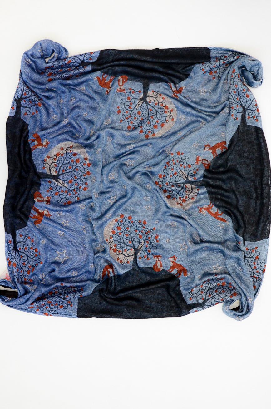 Knuffelige doek/sjaal magie fox hannes